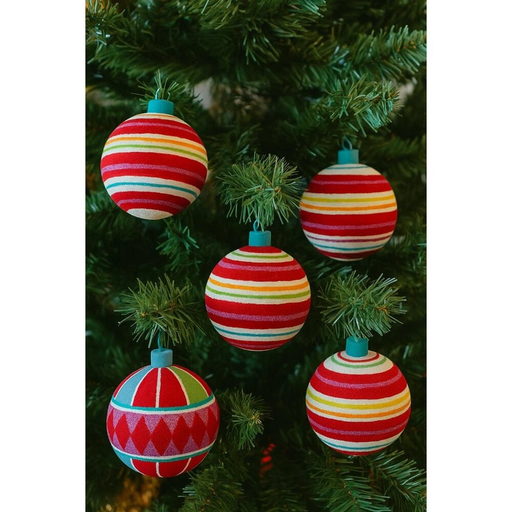 Christmas Ornaments Lot of 6 Lightweight Vintage Inspired Large Diameter
